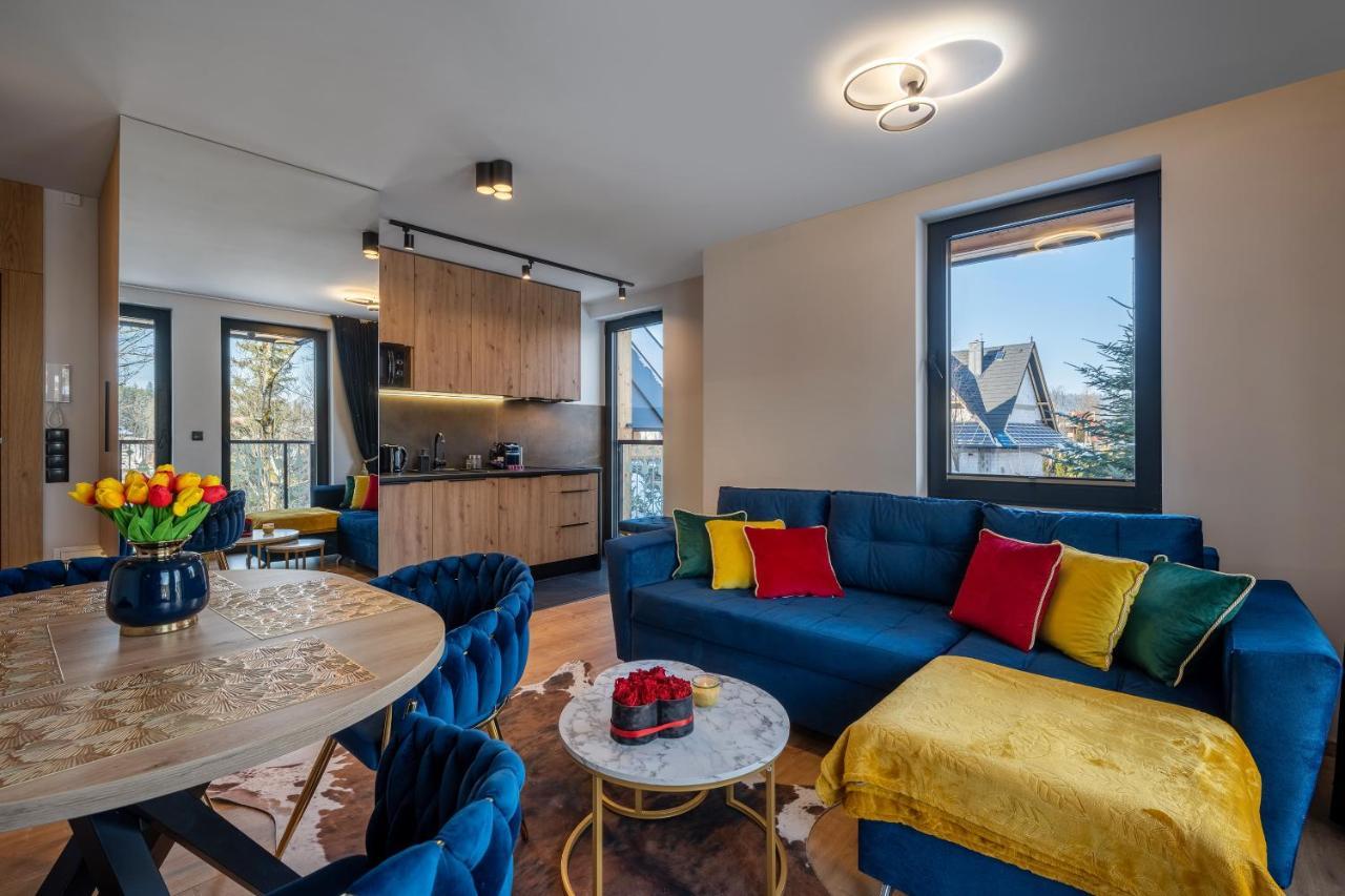 Deluxe Apartment Balcony 4