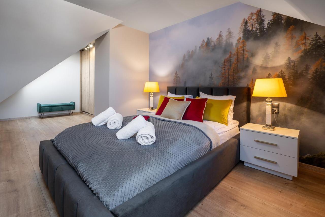 Two-Bedroom Apartment Balcony 10