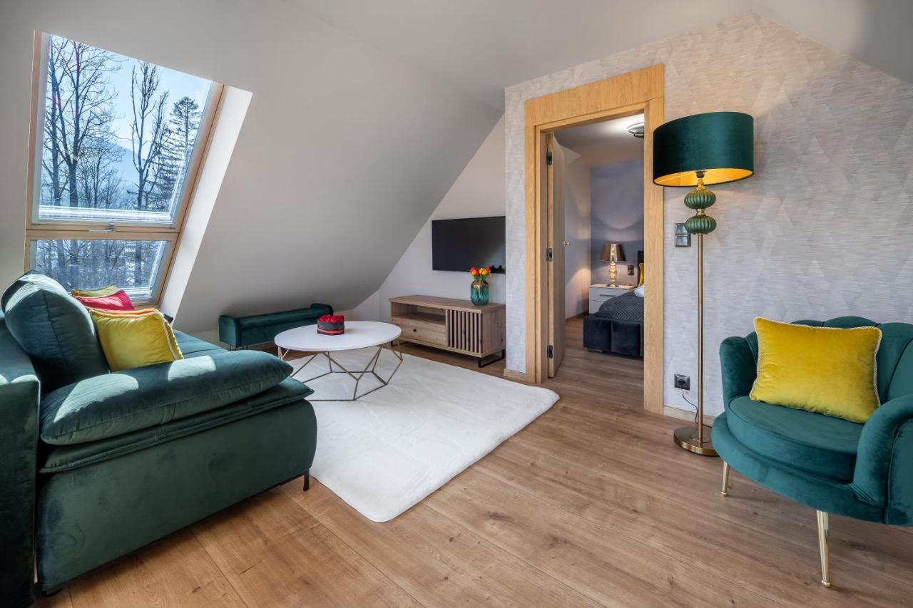 Two-Bedroom Apartment Balcony 10